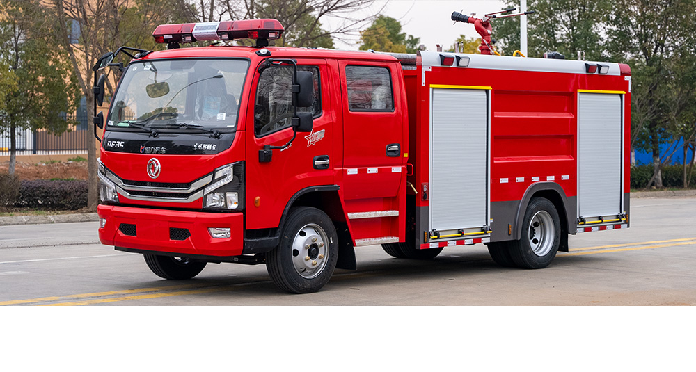 东风大多利卡外露水罐消防车图6