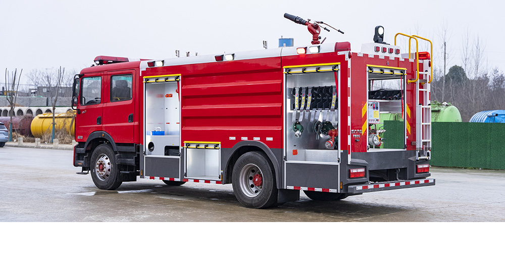 东风D9泡沫消防车图3
