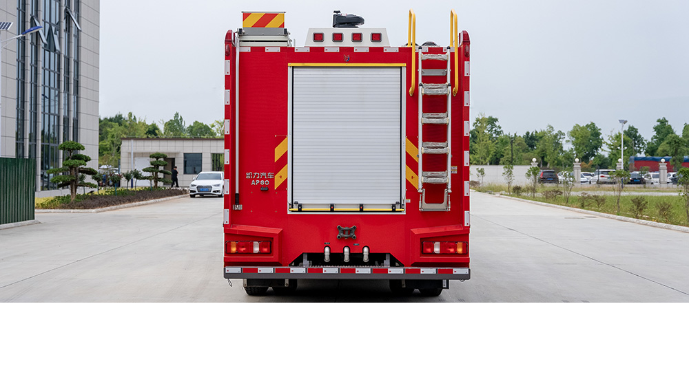 汕德卡单桥城市主战消防车图8