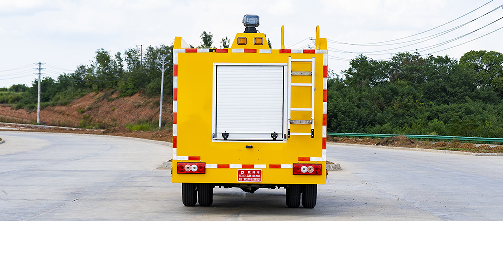 小卡之星3双排消防洒水车图2