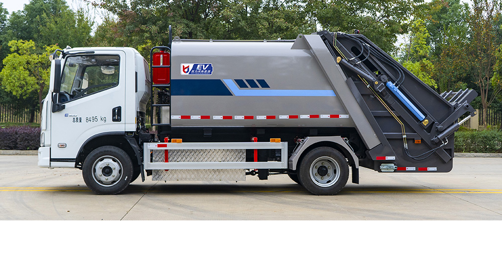 上汽跃进纯电压缩式垃圾车图6