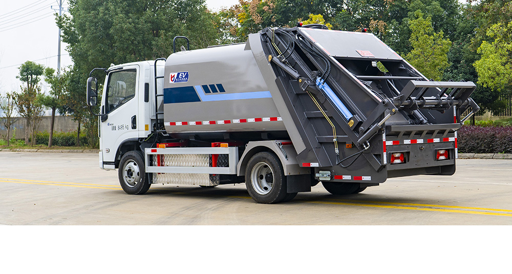 上汽跃进纯电压缩式垃圾车图4