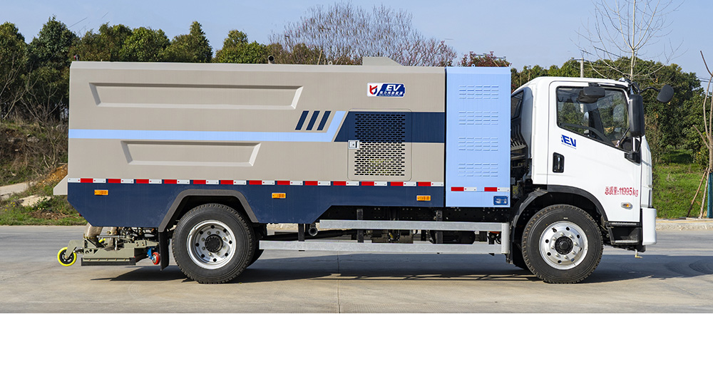 上汽跃进纯电道路污染清除车图4