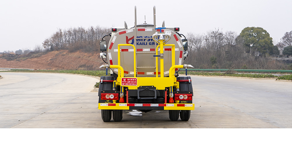 福田H2洒水车图8