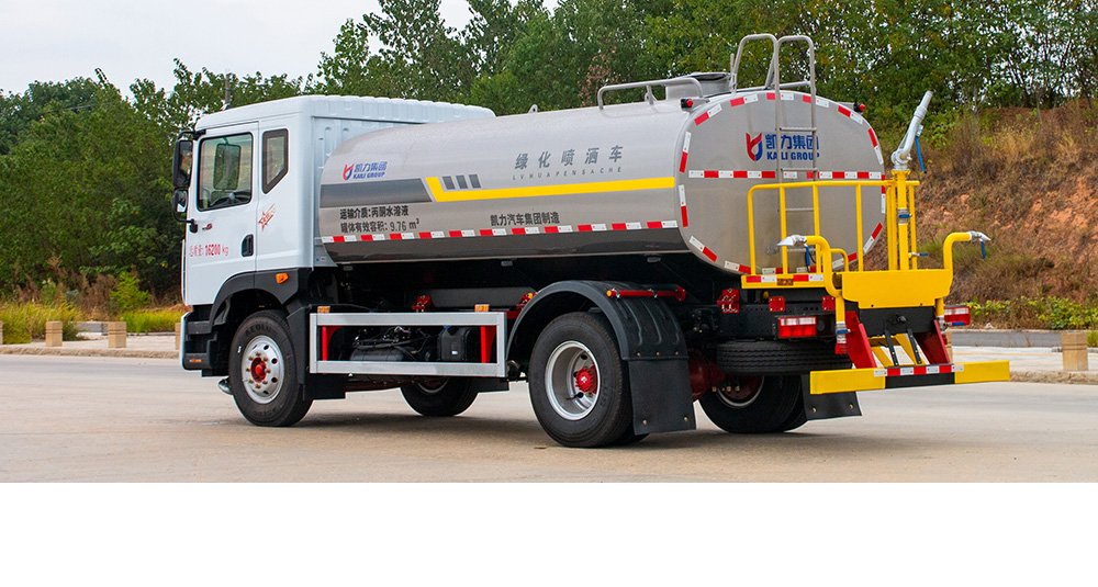 东风D9洒水车图6