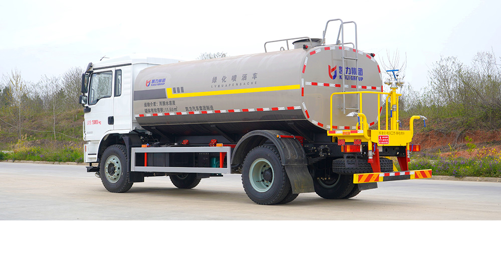 陕汽德龙L3000洒水车图3