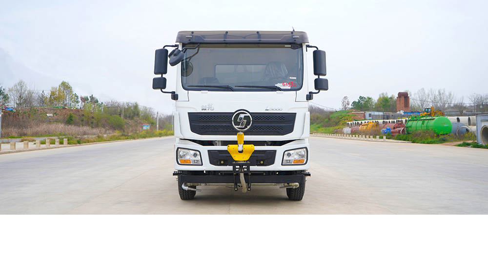 陕汽德龙L3000洒水车图7