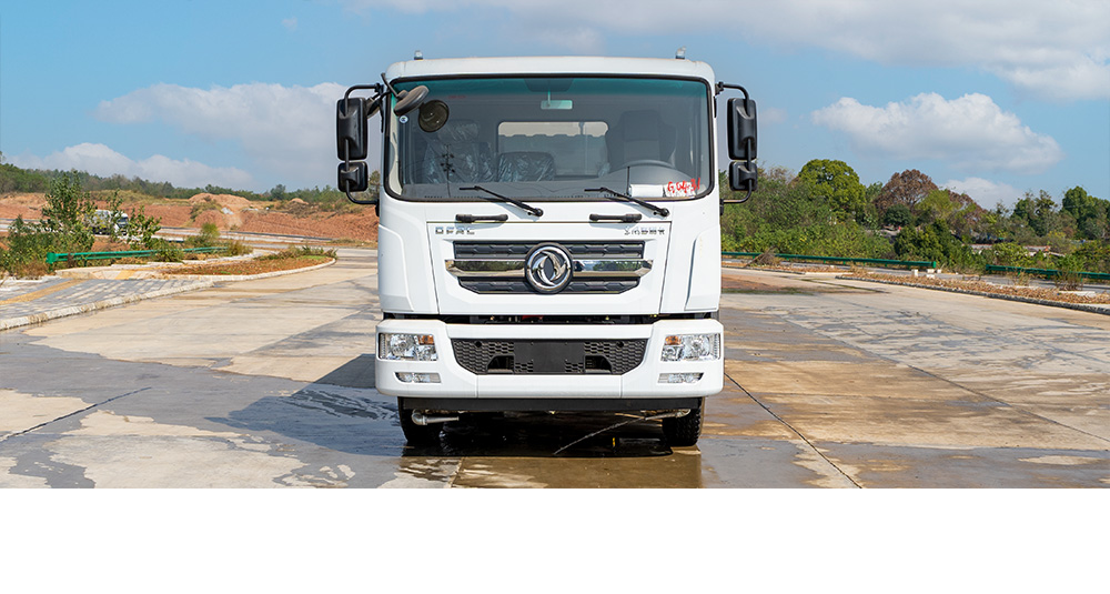 东风D9洒水车图7