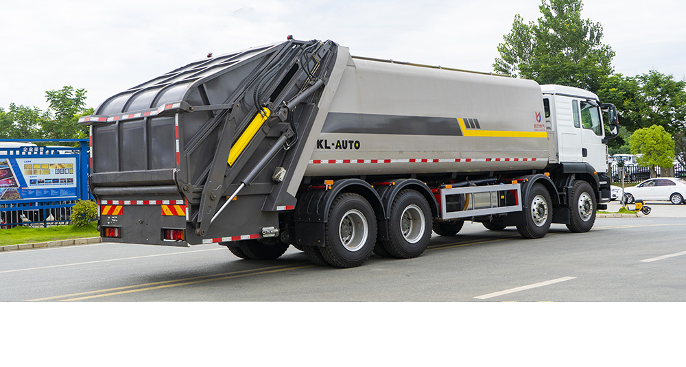 重汽前四后八压缩式垃圾车图5