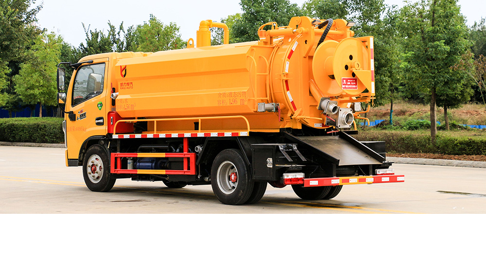 东风小多利卡清洗吸污车（方罐）图6