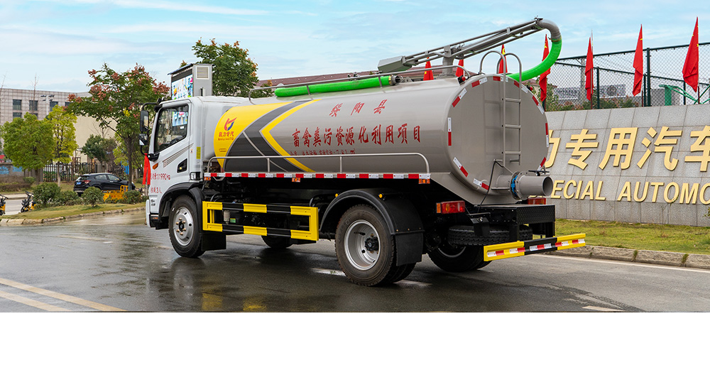 东风华神T3吸粪车图4