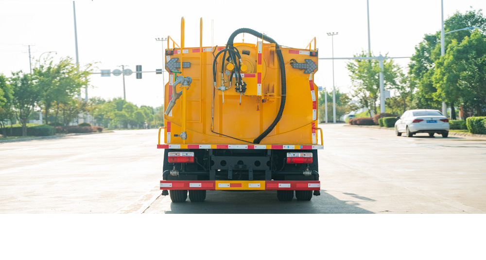 东风多利卡高压清洗车图8