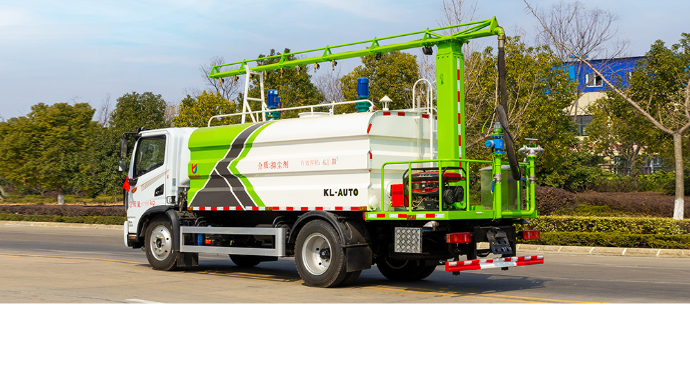 东风华神T3铁路抑尘车图8