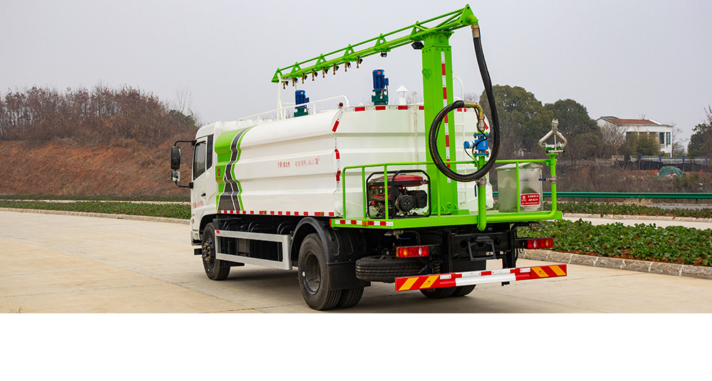 东风天锦铁路抑尘车图6