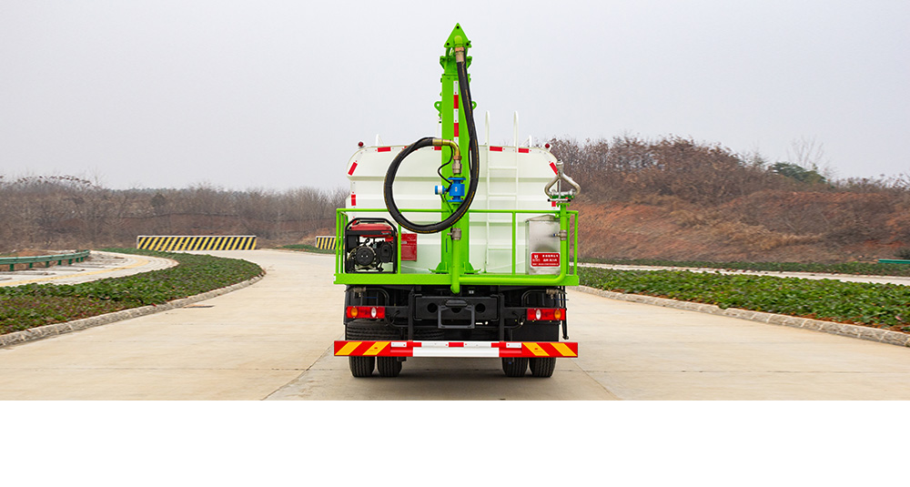 东风天锦铁路抑尘车图8