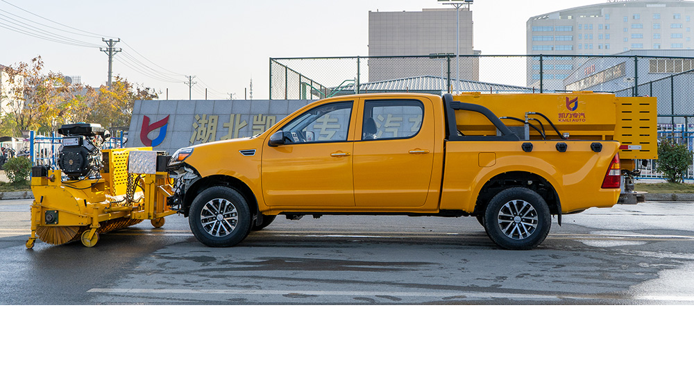 福田四驱除雪车图4