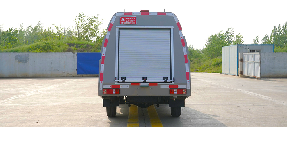 长安路面养护车图8