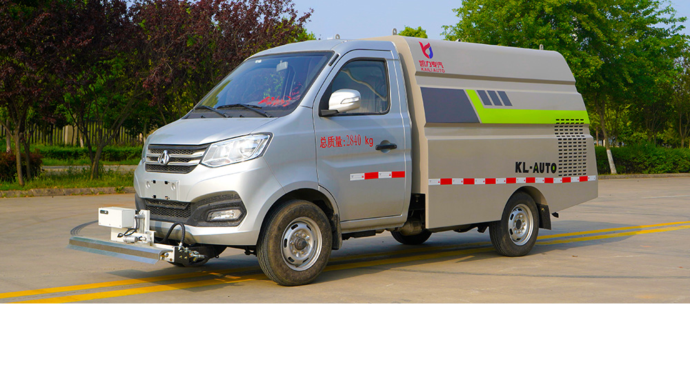 长安路面养护车图2