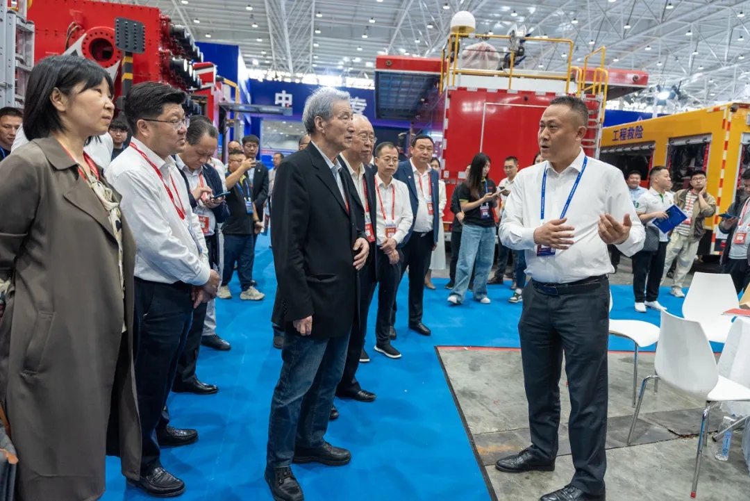 【专汽新闻】凯力汽车集团闪耀武汉应博会，应急救援设备展风采