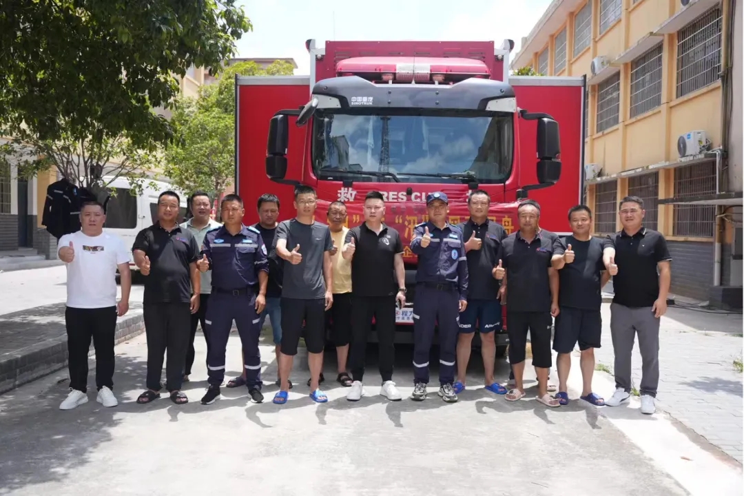 【专汽新闻】集团领导亲赴团洲垸：一线慰问传递力量，抗洪抢险彰显担当